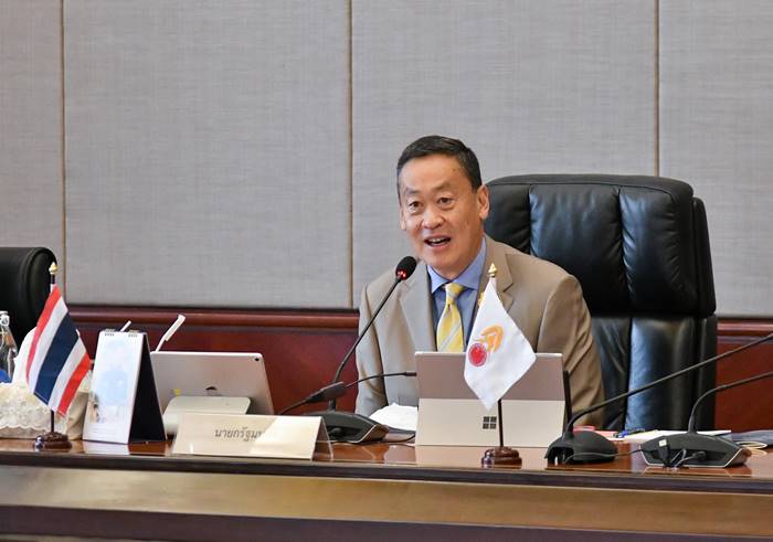 นายเศรษฐา ทวีสิน