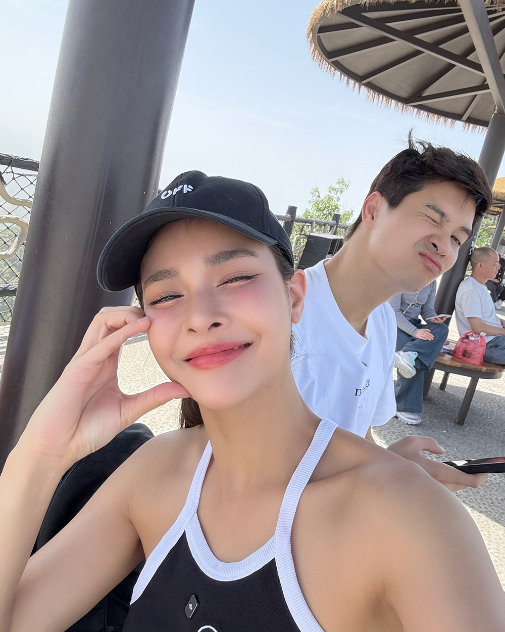 ปุ๊กลุก ฝนทิพย์ ไมค์ ภัทรเดช