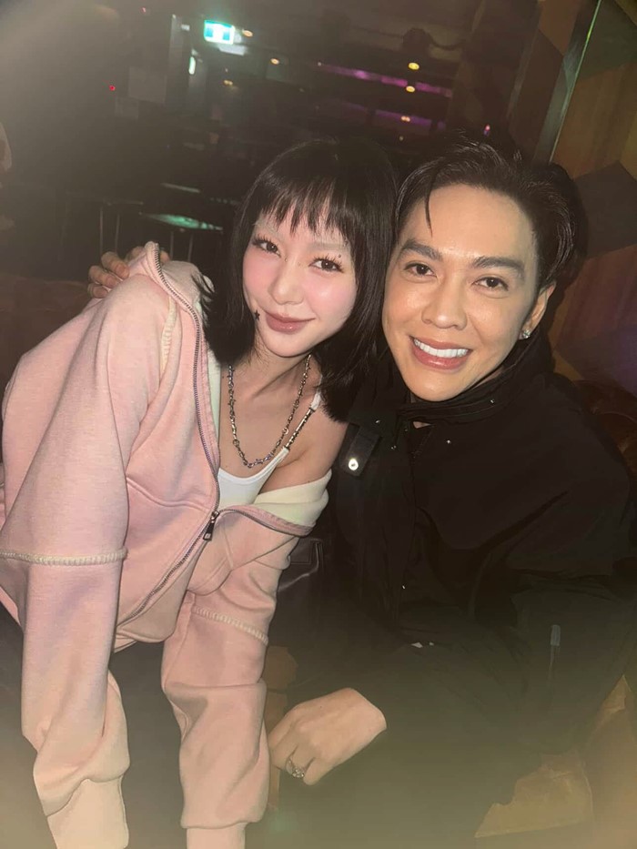 โฟร์ ศกลรัตน์