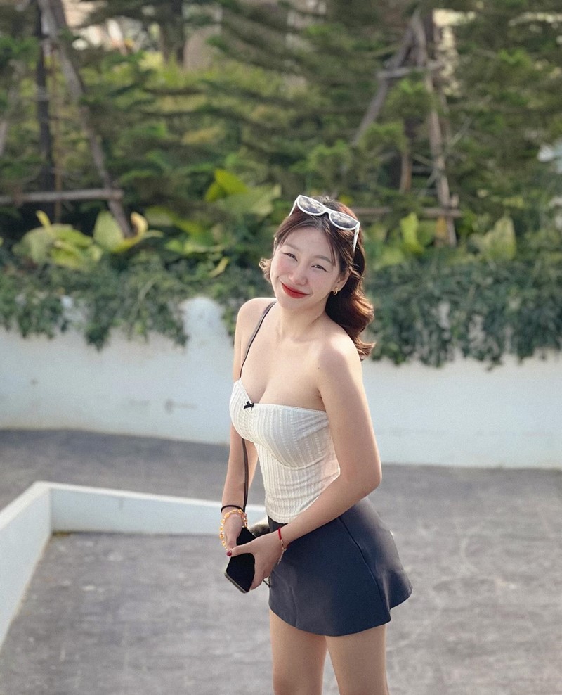 หยก พชรพร 