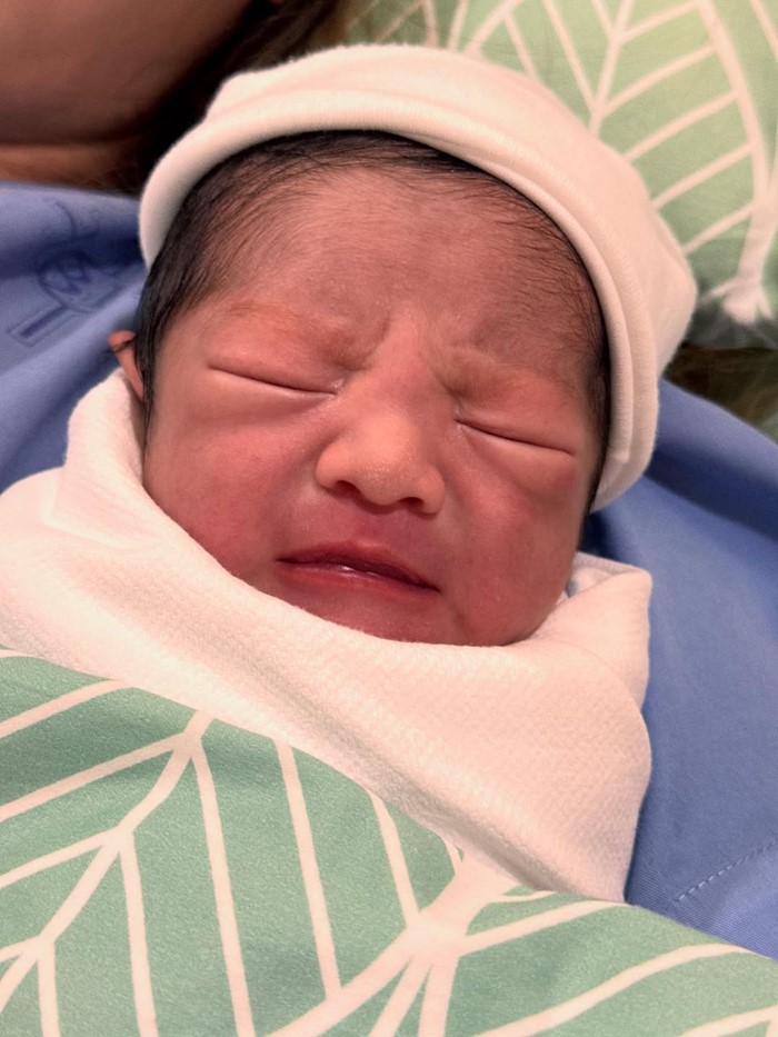   ไวท์ ณวัชร์ โพสต์ภาพ น้องไวเปอร์ ลูกชายคนแรก จ้ำม่ำน่าเอ็นดู 