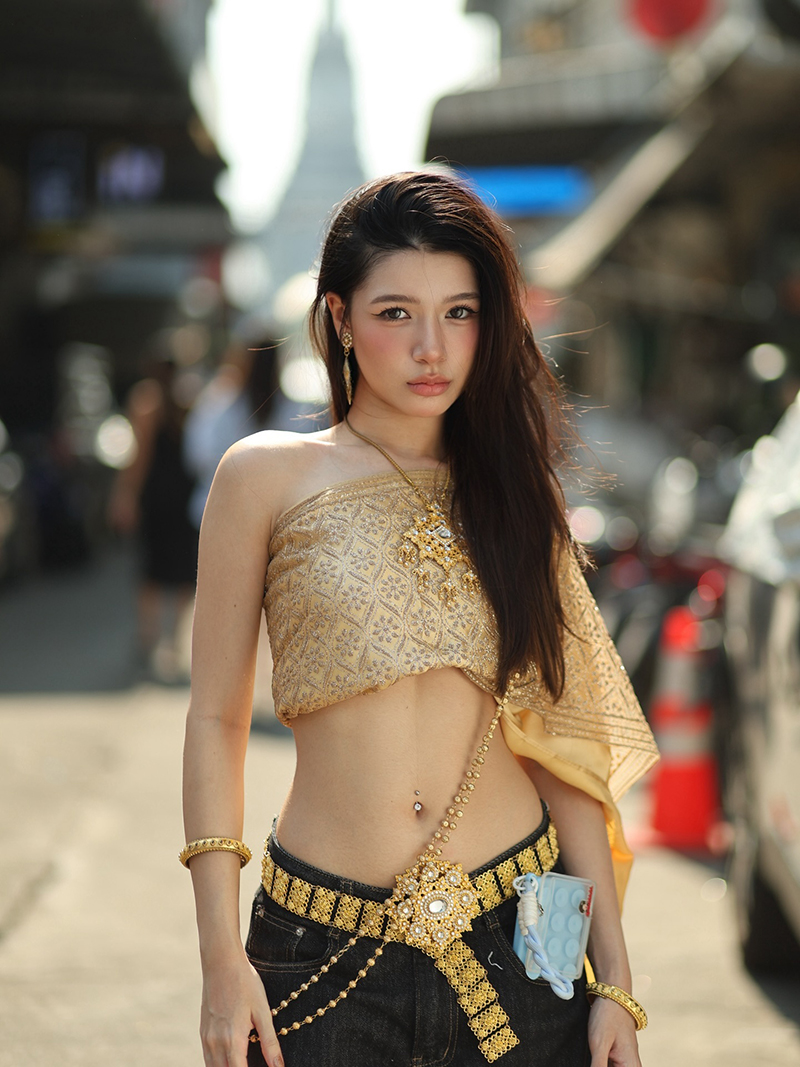 น้องวีวี่ เวอร์โรนิก้า