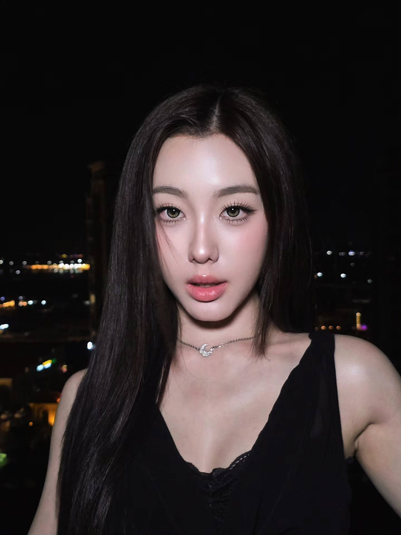 อ๊ะอาย กรณิศ