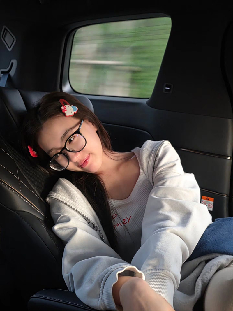 อ๊ะอาย กรณิศ