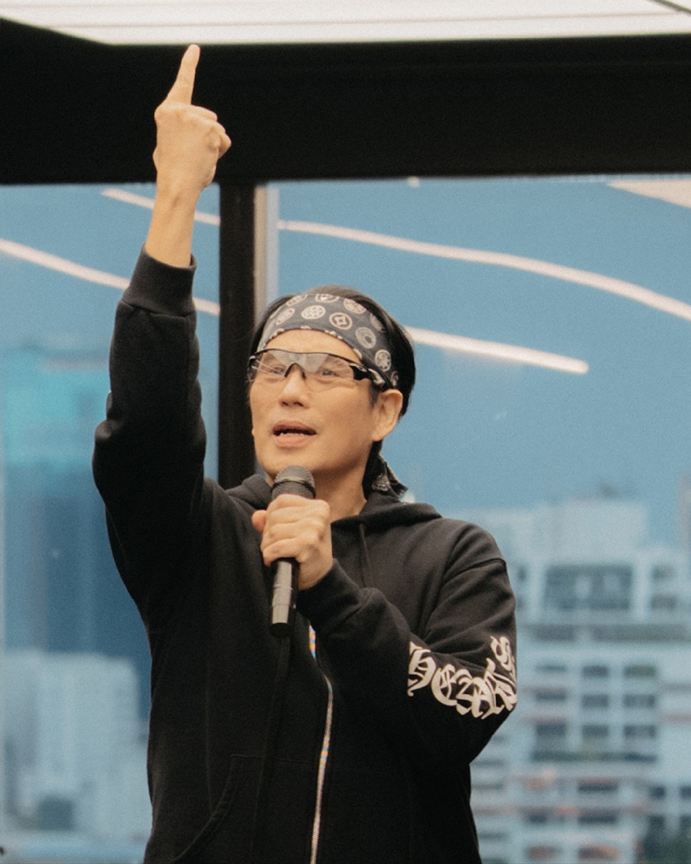 เบิร์ด ธงไชย