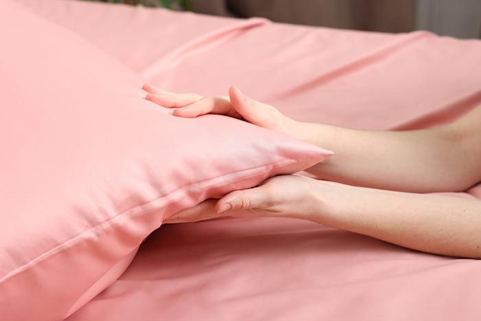 ผ้าปูที่นอนแบบเย็น