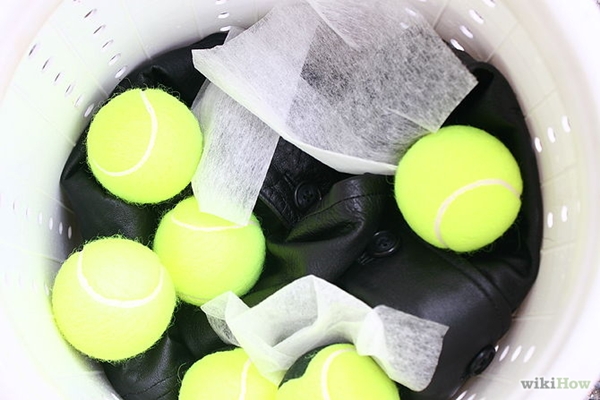 ซักแจ็คเก็ตตัวโปรดให้หมดกลิ่นอับ ง่ายนิดเดียว !