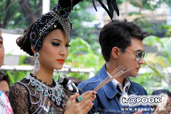 บวงสรวงละครเรื่อง หางเครื่อง