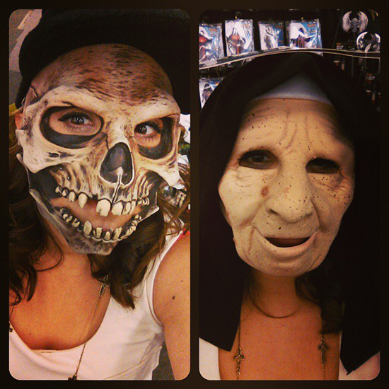 หน้ากากผี