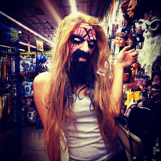 หน้ากากผี