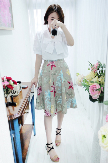 แฟชั่นกระโปรงลายดอก