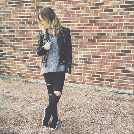 กางเกงยีนส์ขาดรุ่ย