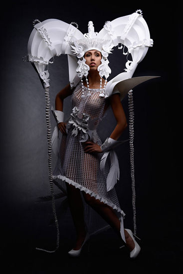 ชุดจากกระดาษ