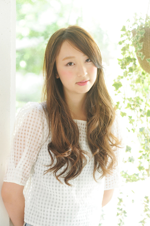 ทรงผมสําหรับคนหน้าผากกว้าง