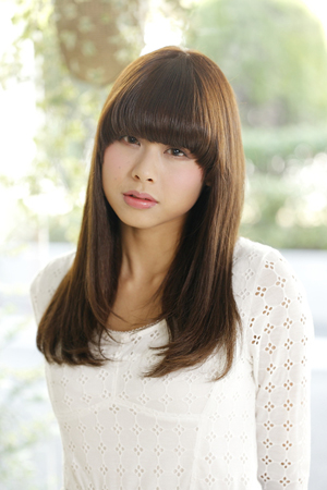 ทรงผมสําหรับคนหน้าผากกว้าง