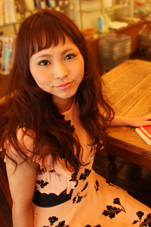 ทรงผมสําหรับคนหน้าผากกว้าง