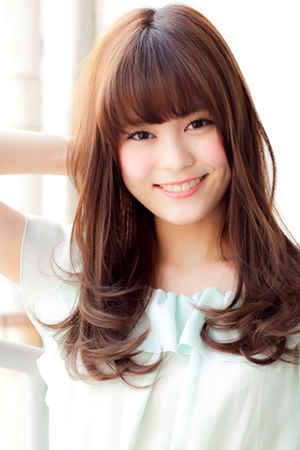 ทรงผมสําหรับคนหน้าผากกว้าง