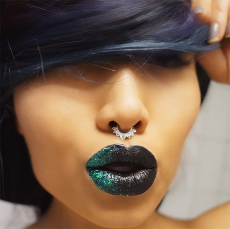 เจาะบนใบหน้า