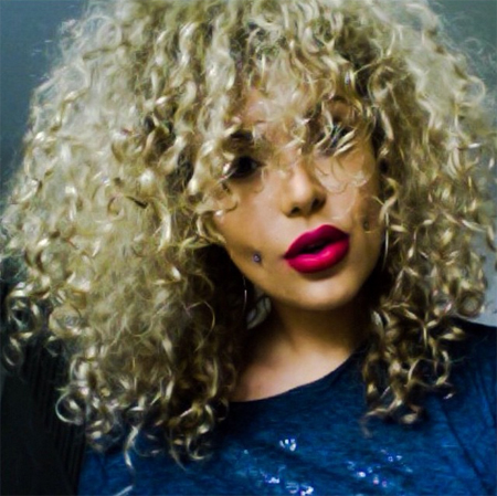 เจาะบนใบหน้า