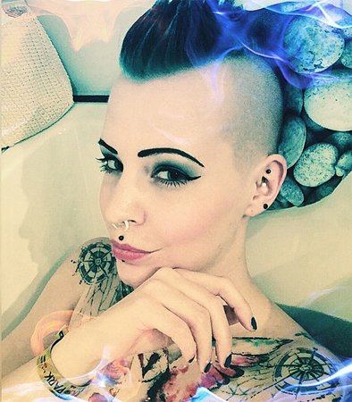 เจาะบนใบหน้า