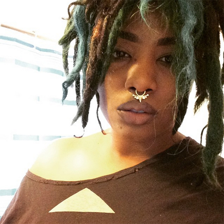 เจาะบนใบหน้า