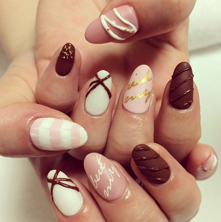 ลายเพ้นท์เล็บวันวาเลนไทน์