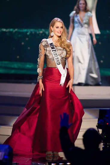 ชุดราตรี