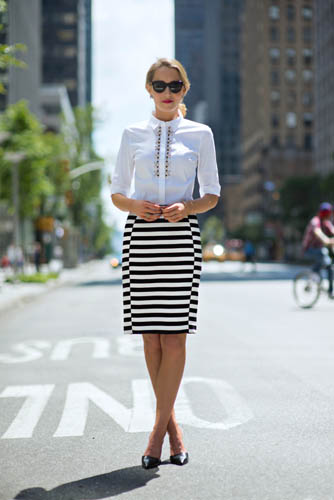 เสื้อเชิ้ตกับกระโปรง