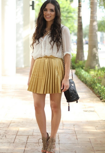 เสื้อเชิ้ตกับกระโปรง