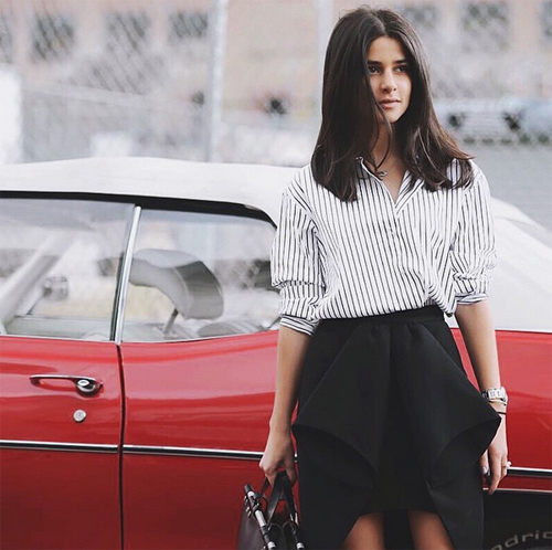 เสื้อเชิ้ตกับกระโปรง