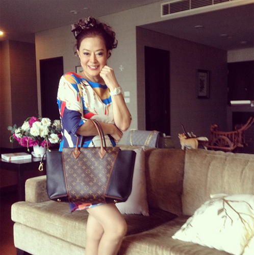 จิ๊ก เนาวรัตน์