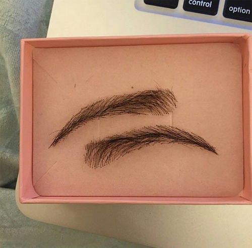 คิ้วปลอม