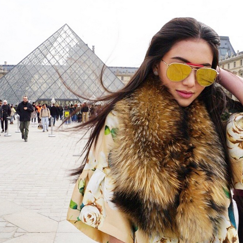 ใหม่ ดาวิกา