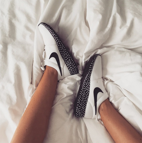 รองเท้าผ้าใบ