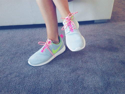 รองเท้าผ้าใบ