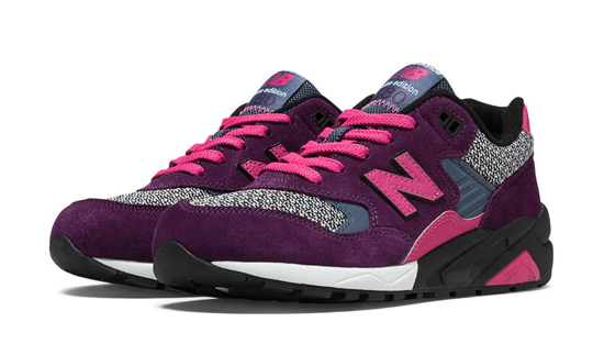 รองเท้าผ้าใบ