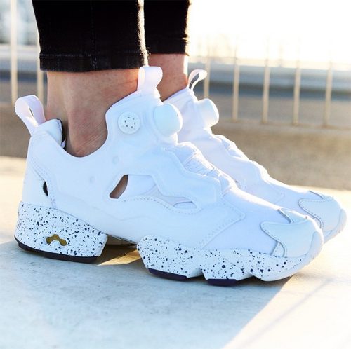 รองเท้าผ้าใบ