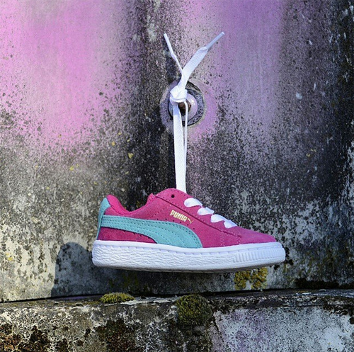 รองเท้าผ้าใบ