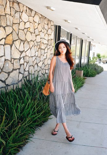 ชุดไปเที่ยวทะเล 