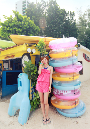 ชุดไปเที่ยวทะเล 