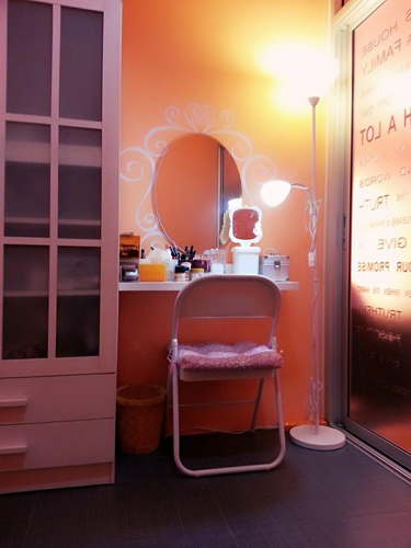 โต๊ะเครื่องแป้ง