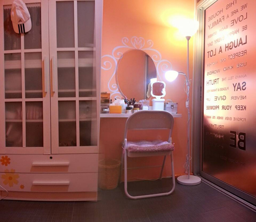 โต๊ะเครื่องแป้ง