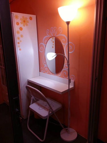 โต๊ะเครื่องแป้ง