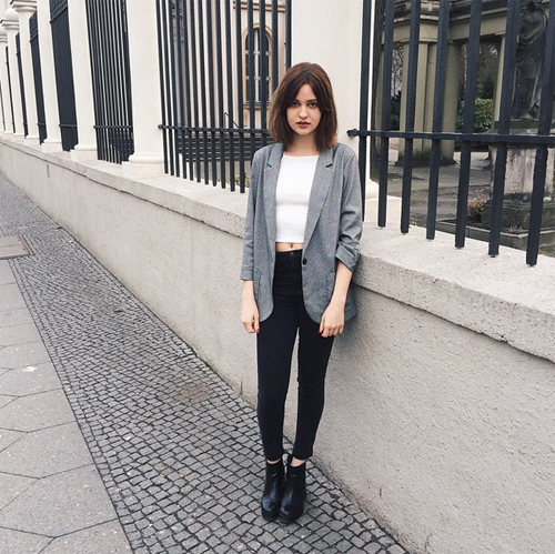 เสื้อผ้าแฟชั่น