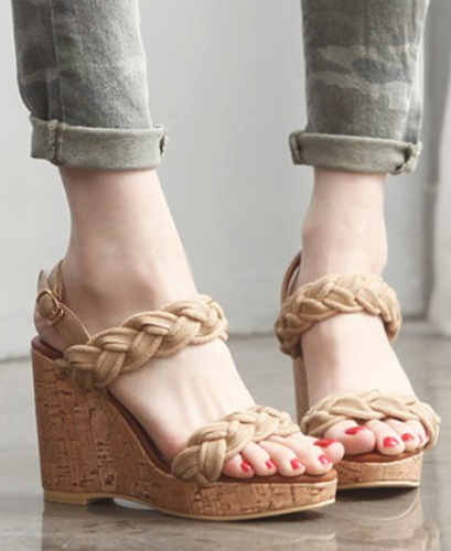 รองเท้าส้นเตารีด