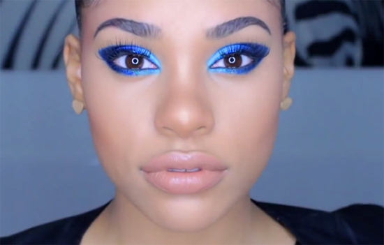 แต่งตาโทนสีฟ้า