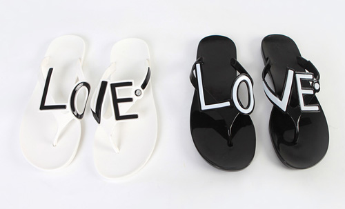 รองเท้าเที่ยวทะเล