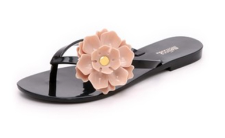 รองเท้าเที่ยวทะเล