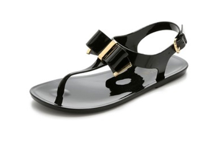 รองเท้าเที่ยวทะเล