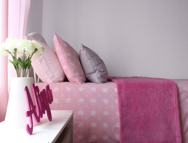 ห้องนอนสีชมพู